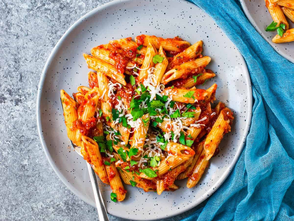Roasted Red Pepper Pasta recipe, Mediterranean, Main Courses