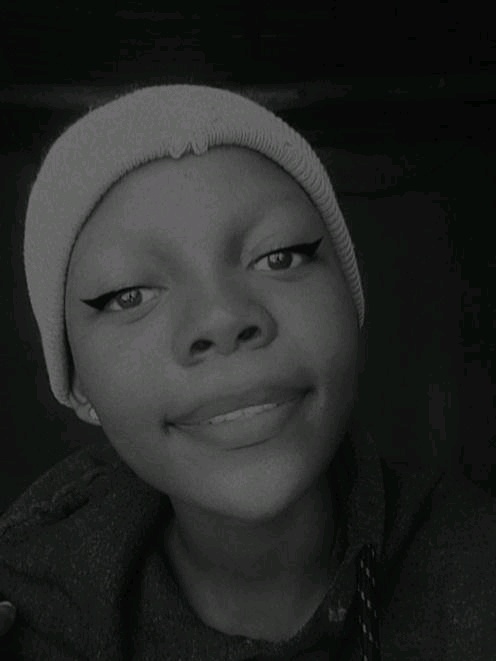 Meet Sekhu Dineo  with Yuyyu.com