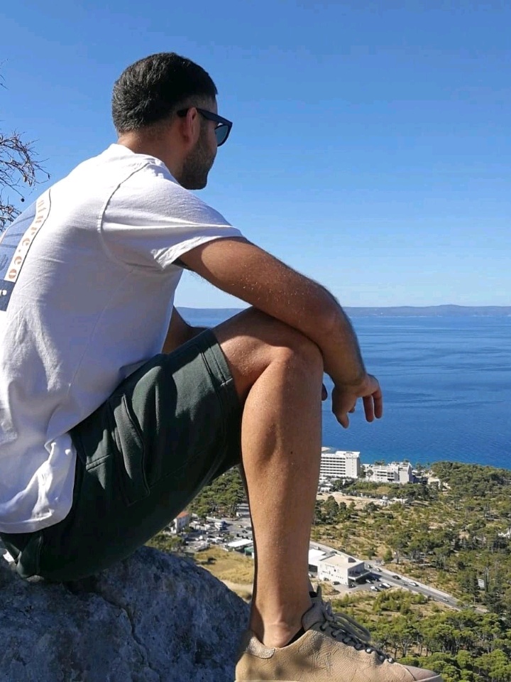 Meet Damir with Yuyyu.com