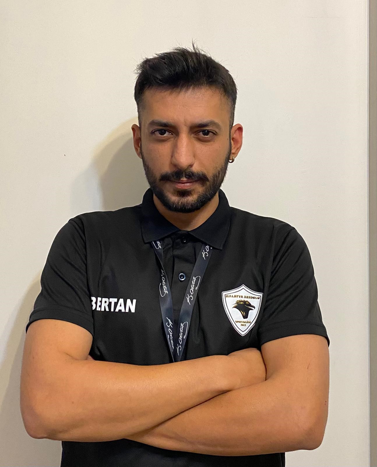Bertan Uçar - Yüzme Antrenörü