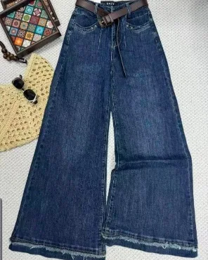 Women's jeans
