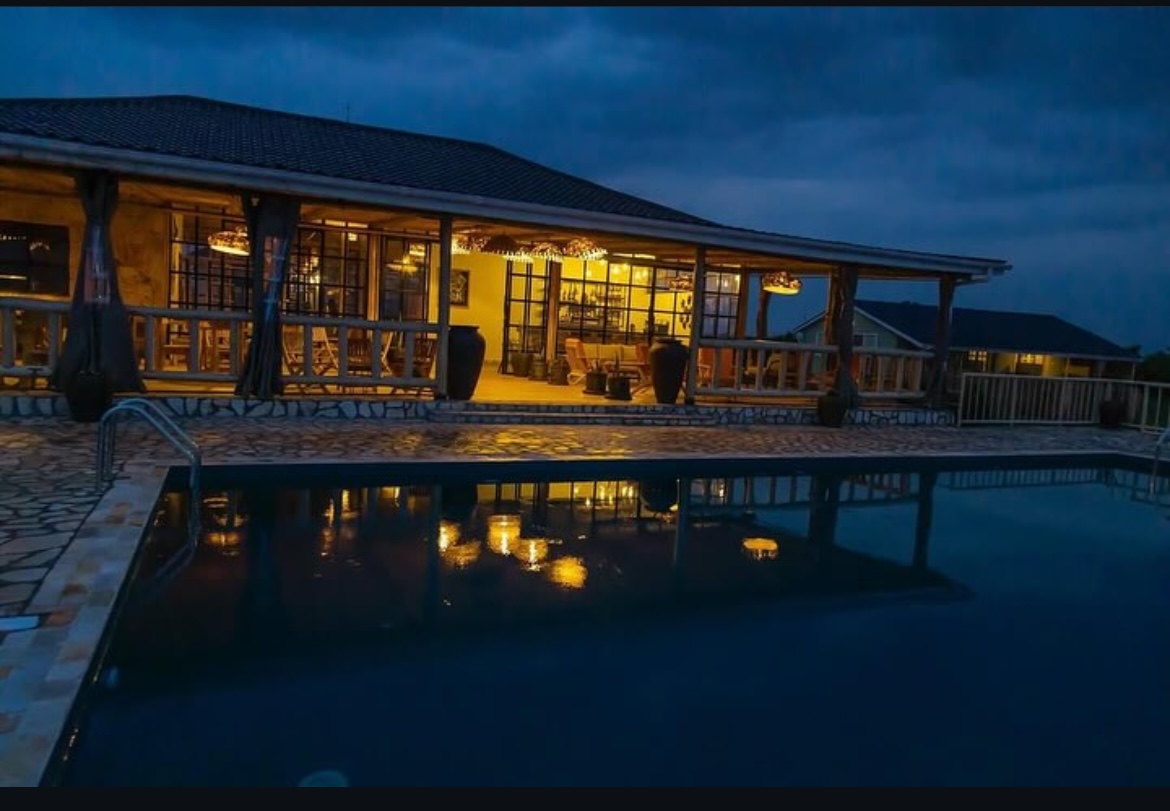 Mweya Safari Lodge