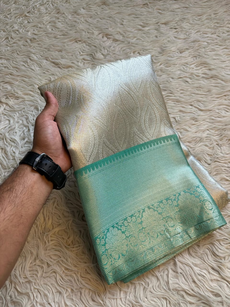 Golden Mist Designer Semi-Tissue Silk Saree — photo 3