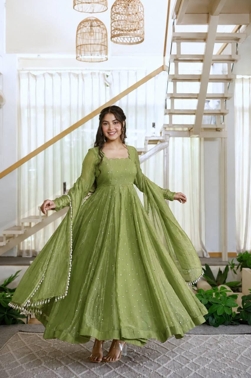 Salsa Shine Foil Work Gown Set