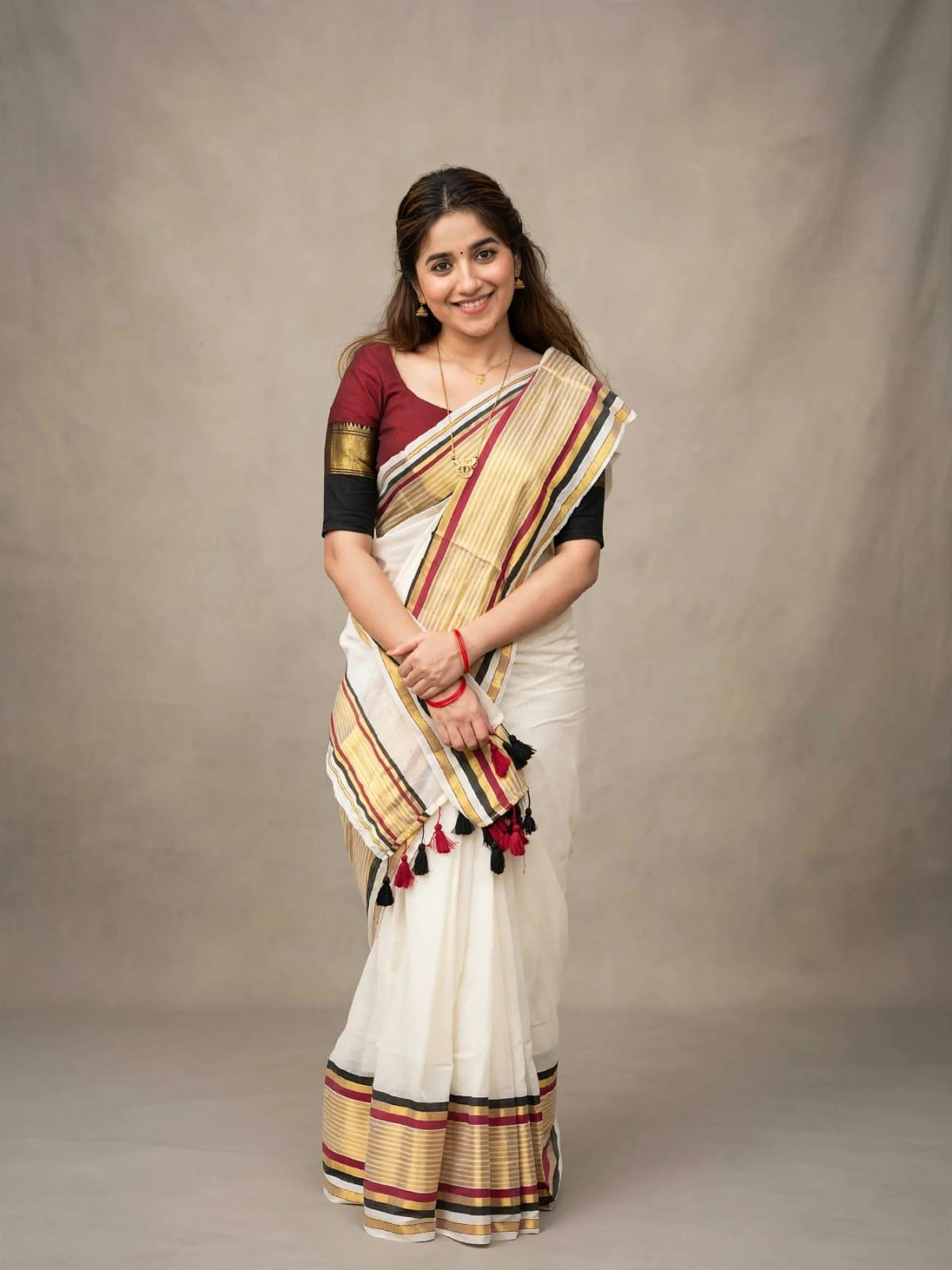 Traditional Onam Special Pure Mul Cotton Zari Border Saree