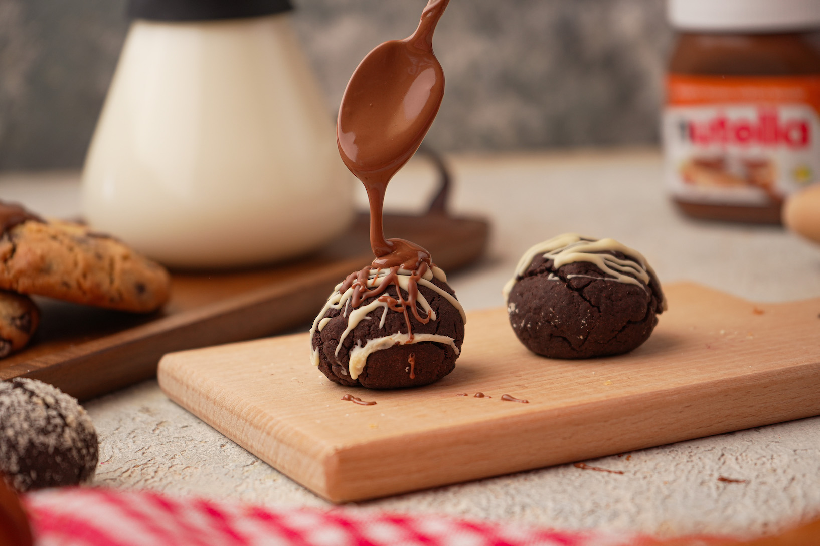 CHOCOLATE BALLS