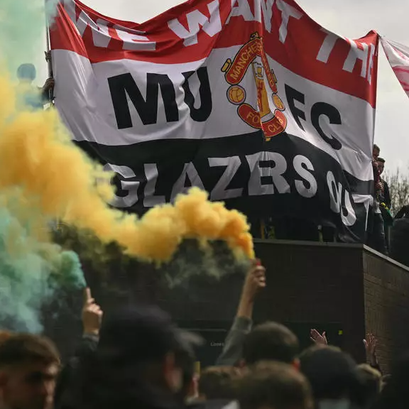 Manchester United chief Glazer-a’n fan te chungah ngaihdam a dil