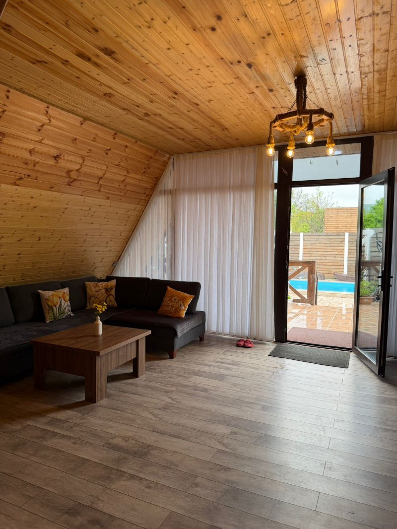 Qusarda günlük A-frame
