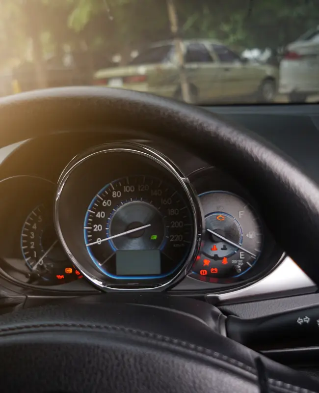 Steering wheel and dashboard of an automobile interior