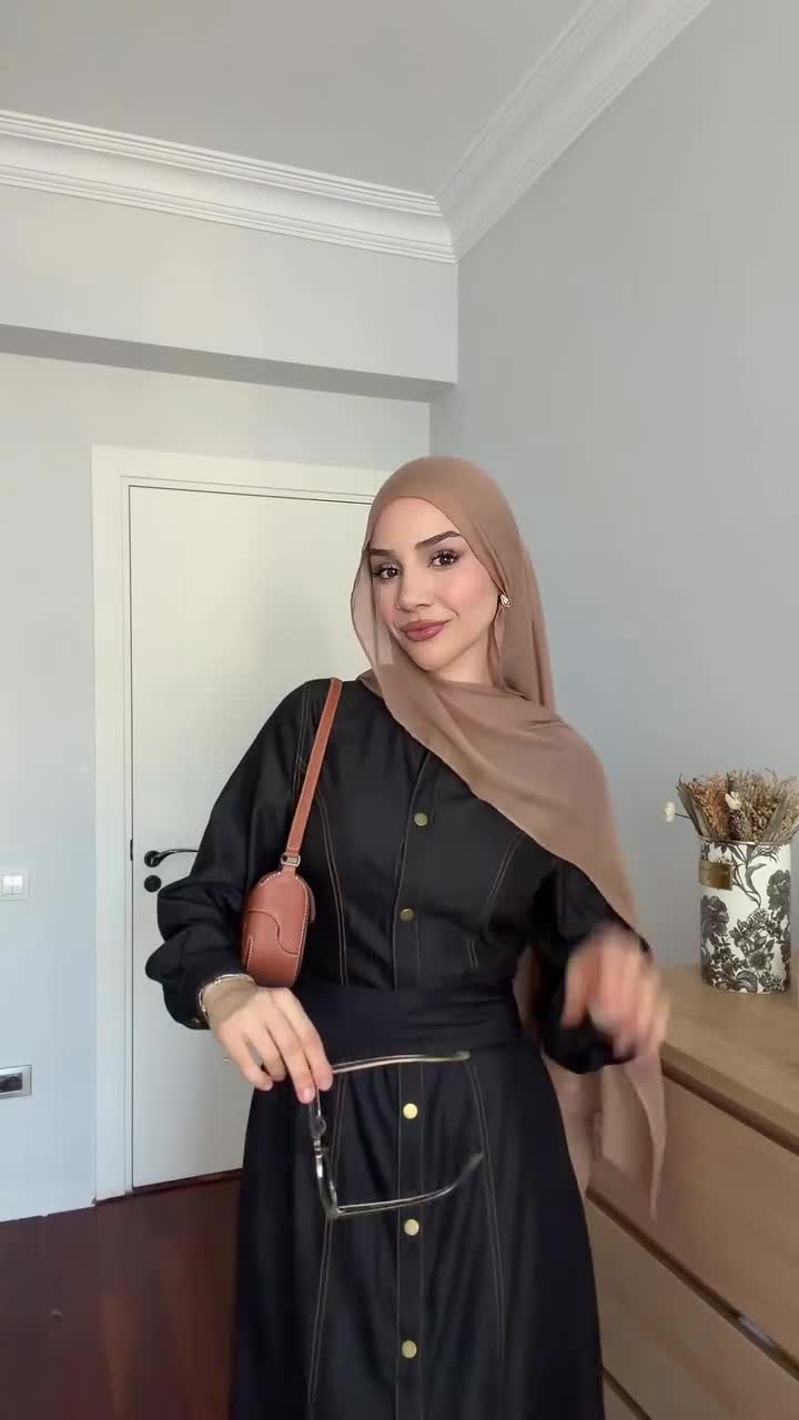 Effortless Modest Dress Styling