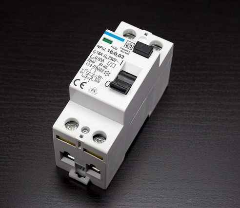 PowerPacT B-Frame Molded Case Circuit Breaker