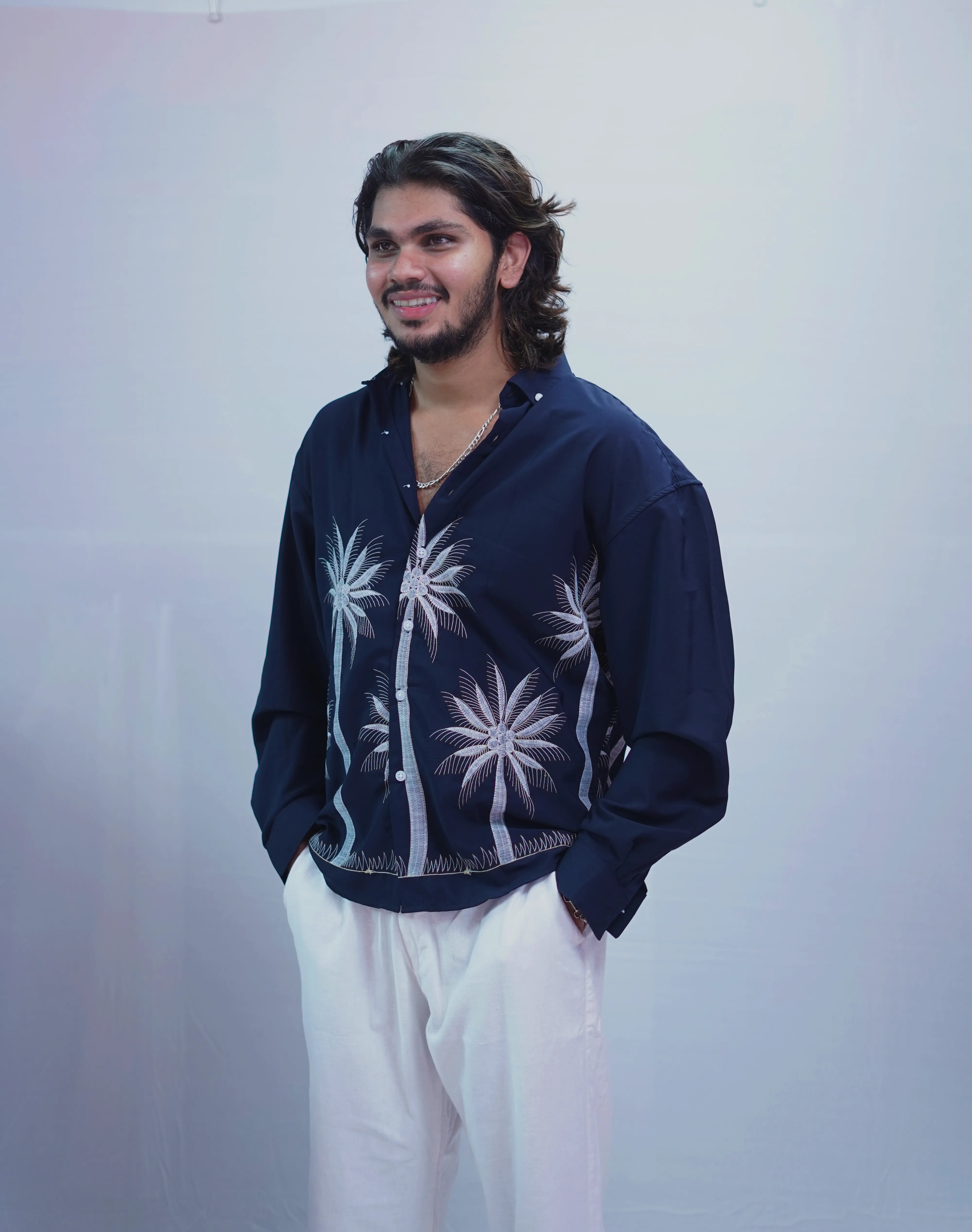 NAVY TREE EMBROIDERY SHIRT