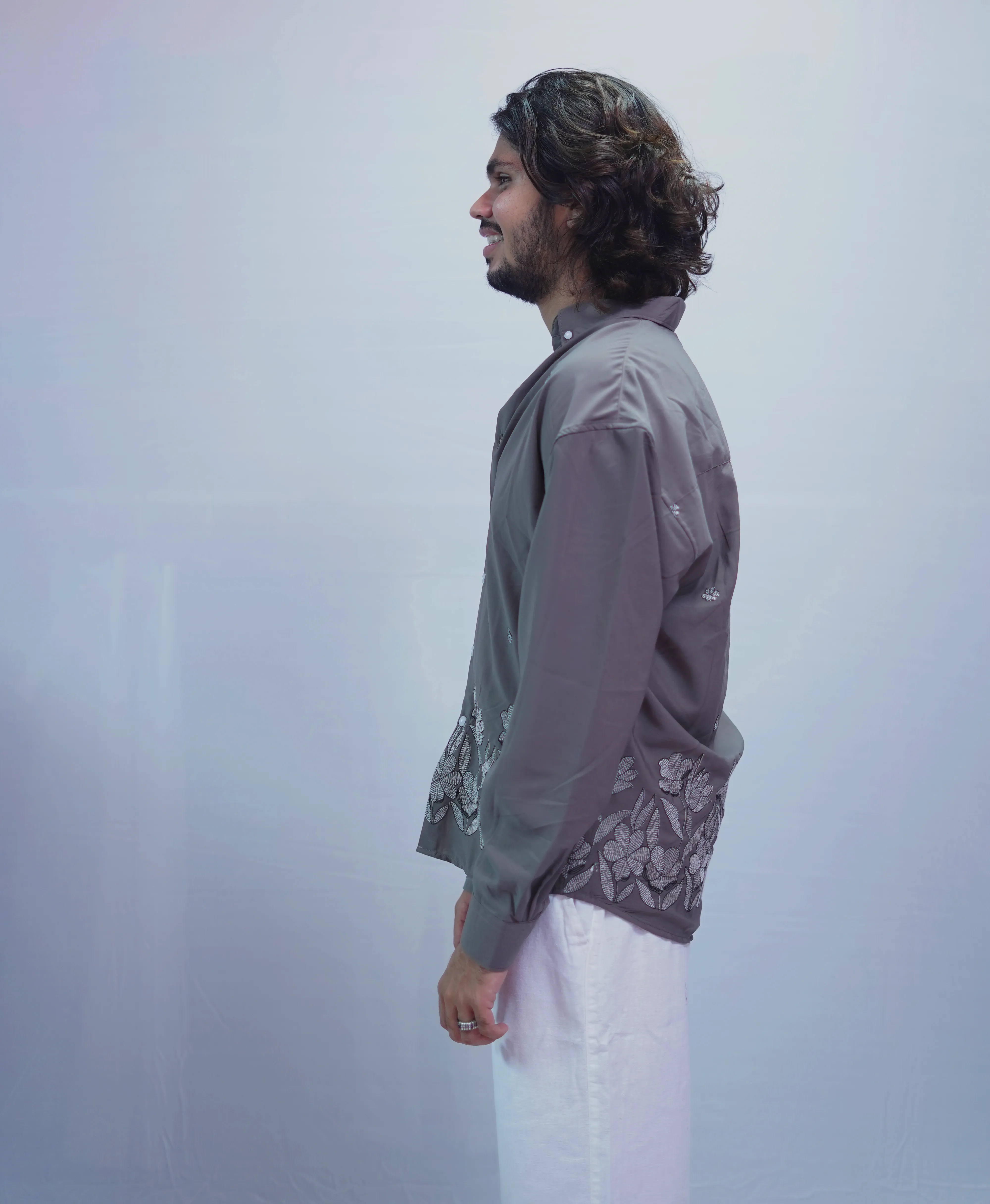SMOKY GREY EMBROIDERY SHIRT