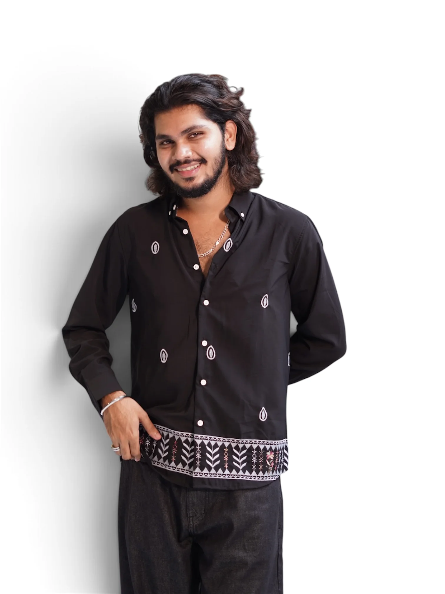 JET BLACK SHELL EMBROIDERY SHIRT