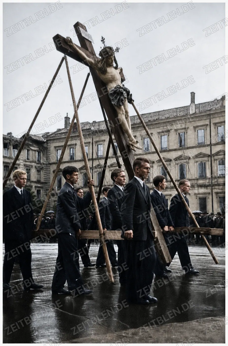 Fronleichnamsprozession mit Kardinal Faulhaber in München, 1945