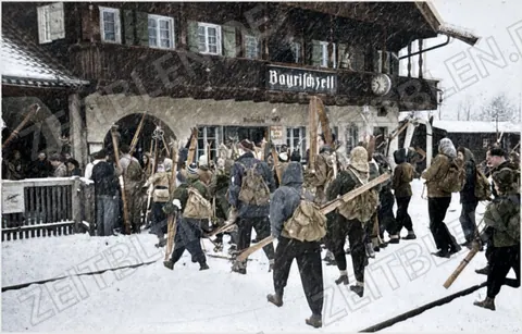 SportScheck-Skilehrgang am Bahnhof Bayrischzell, 1949