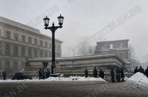 Sprengung der Ehrentempel am winterlichen Königsplatz