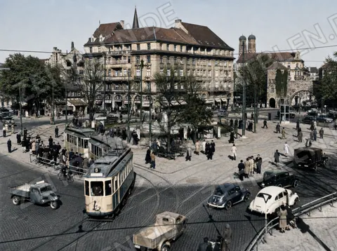 Sendlinger-Tor-Platz mit Straßenbahn
