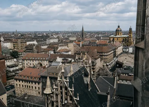 Blick vom Neuen Rathaus zur Theatinerkirche