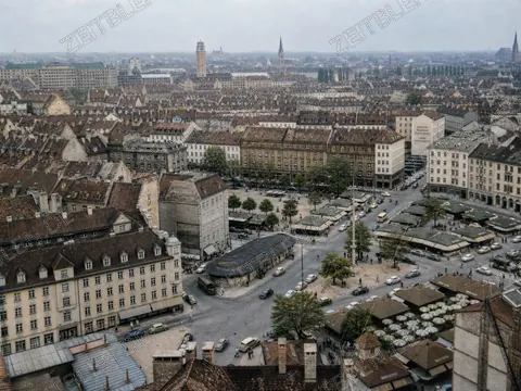 Blick auf den Viktualienmarkt von oben