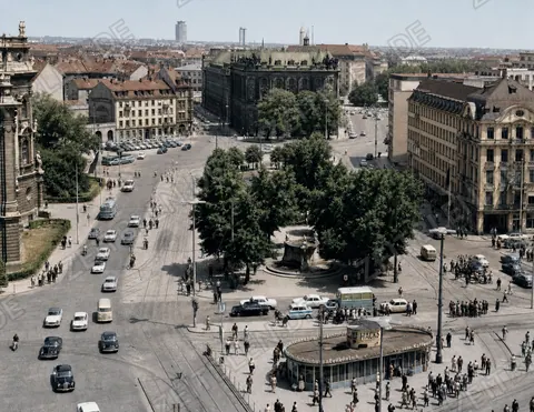 Blick vom Stachus zum Münchner Justizpalast