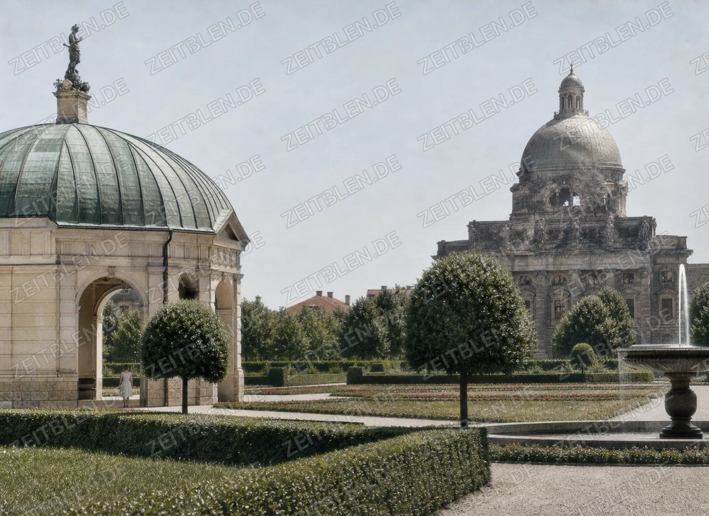 Hofgarten mit Dianatempel und zerstörtem Armeemuseum