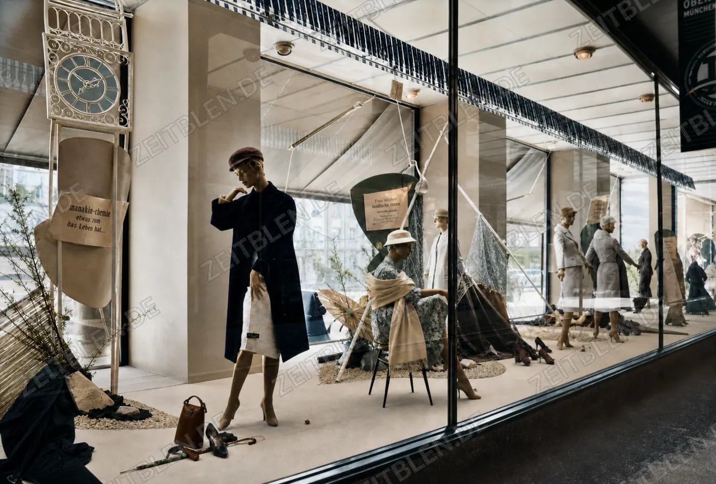 Münchner Schaufenster mit Damenmode