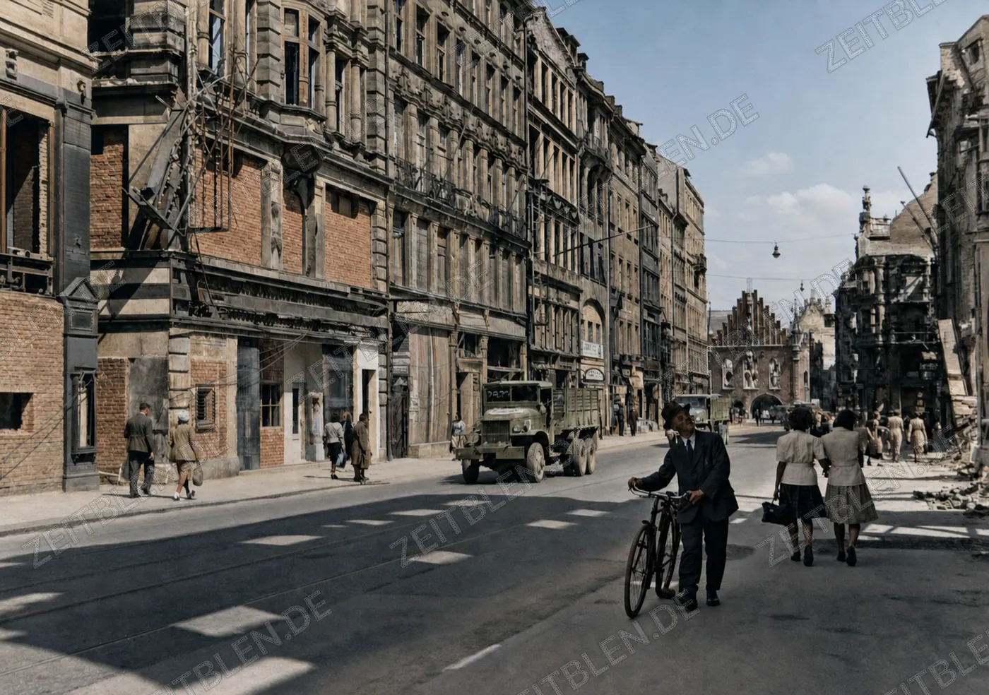 Kaufingerstraße nach Kriegsende mit Blick zum Alten Rathaus