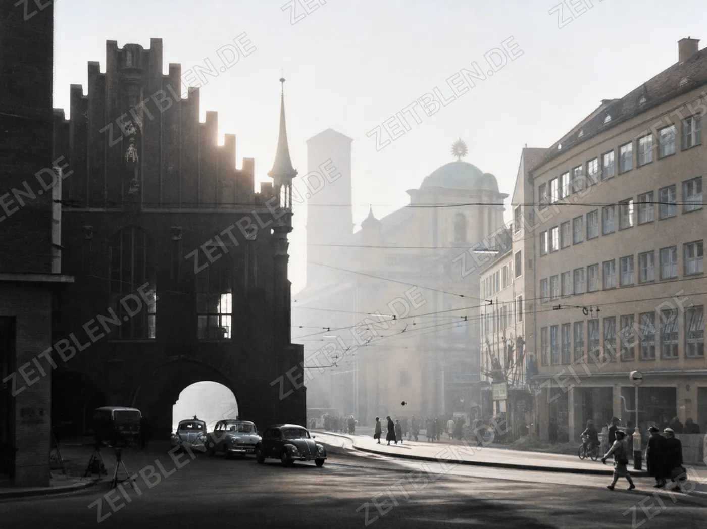 Altes Rathaus in München mit Blick Richtung Tal