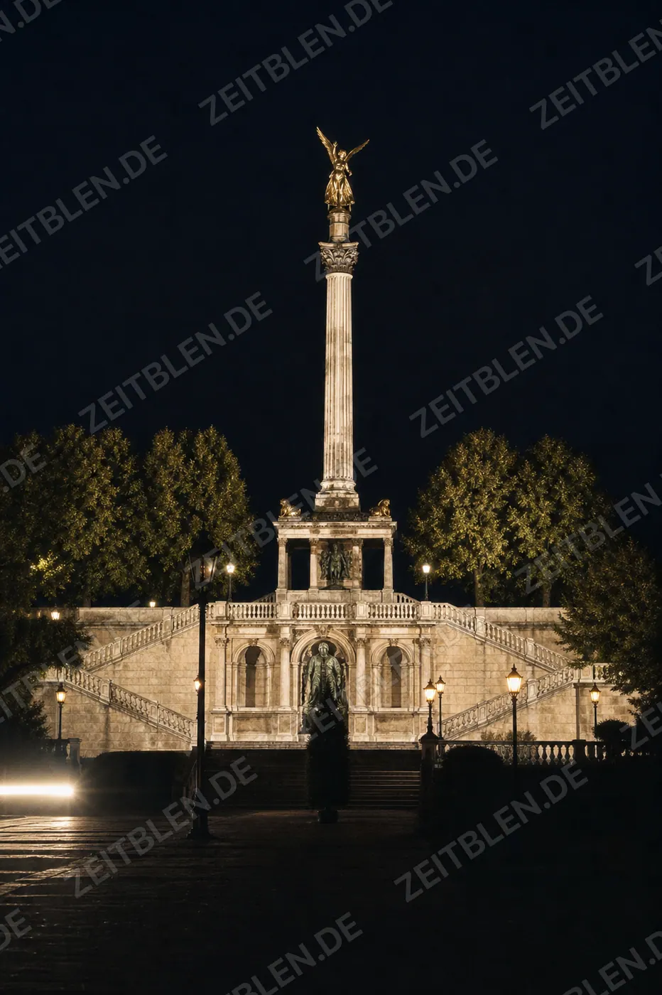 Friedensengel in München bei Nacht