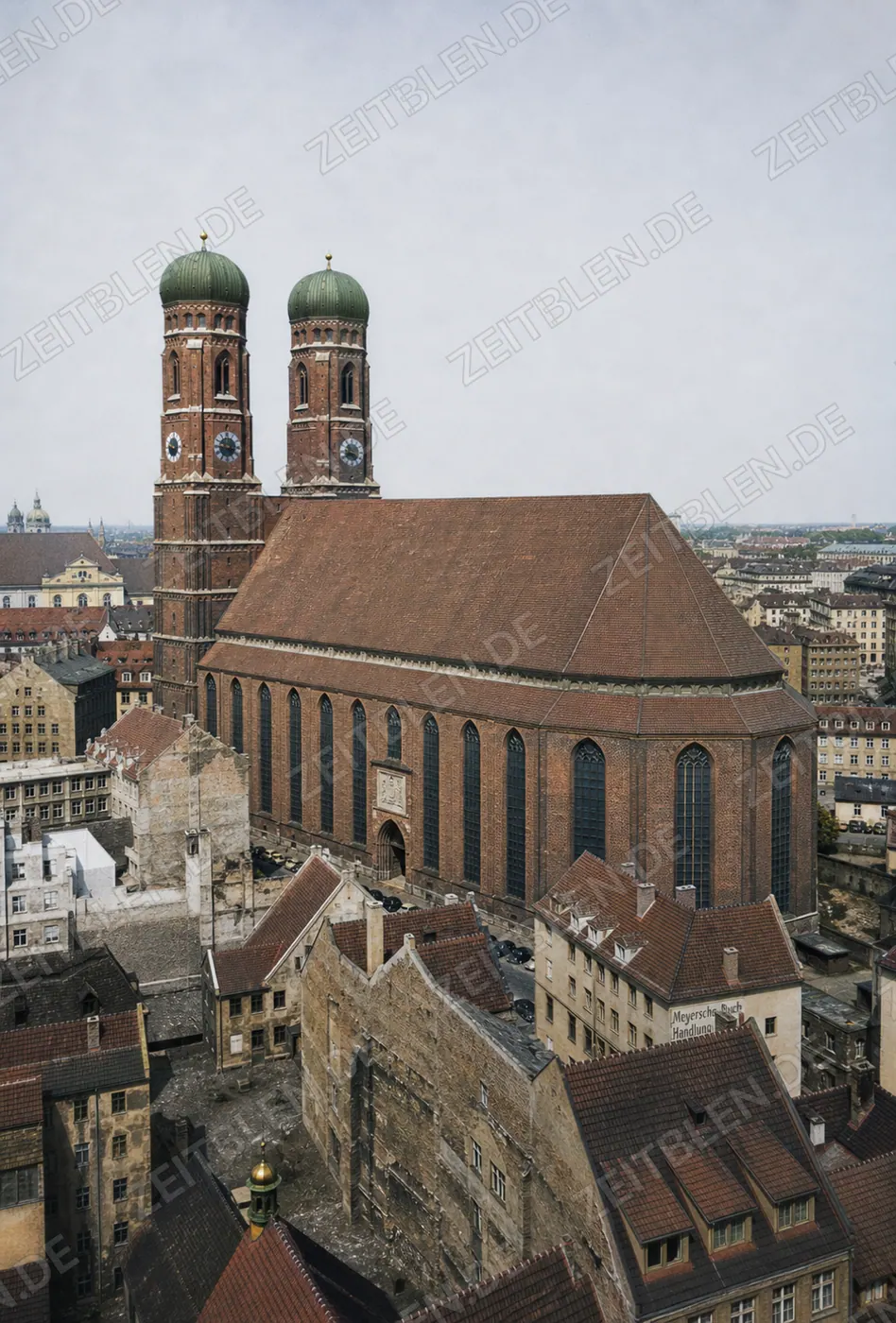 Frauenkirche vom Alten Peter aus gesehen