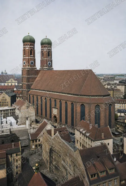 Frauenkirche vom Alten Peter aus gesehen