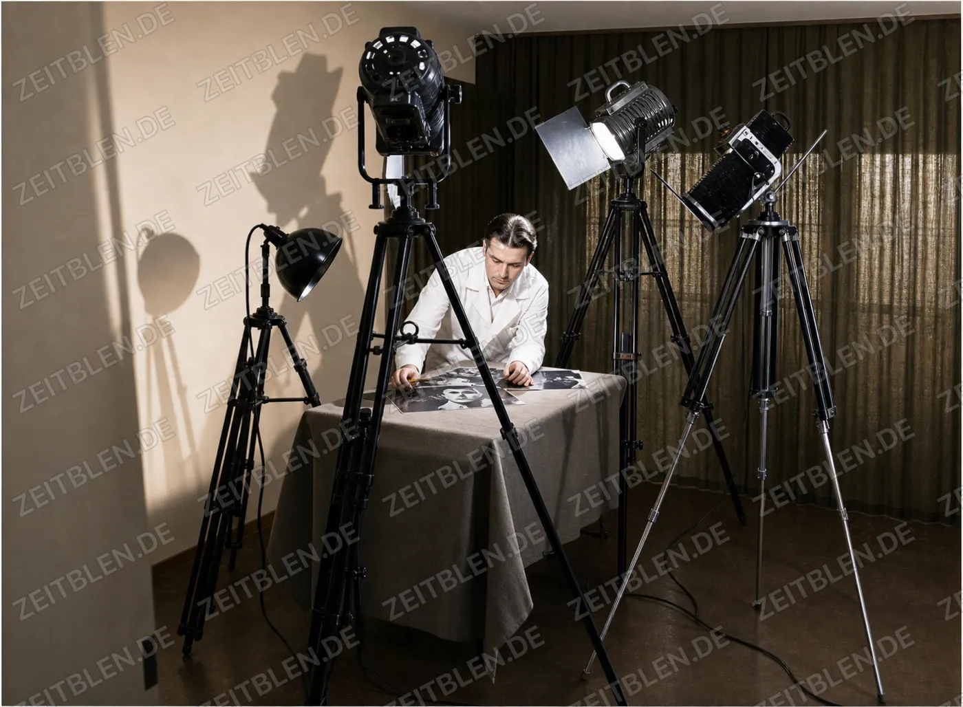 Studiobeleuchtung im Fotostudio der Bayerischen Bildgesellschaft, 21. April 1950
