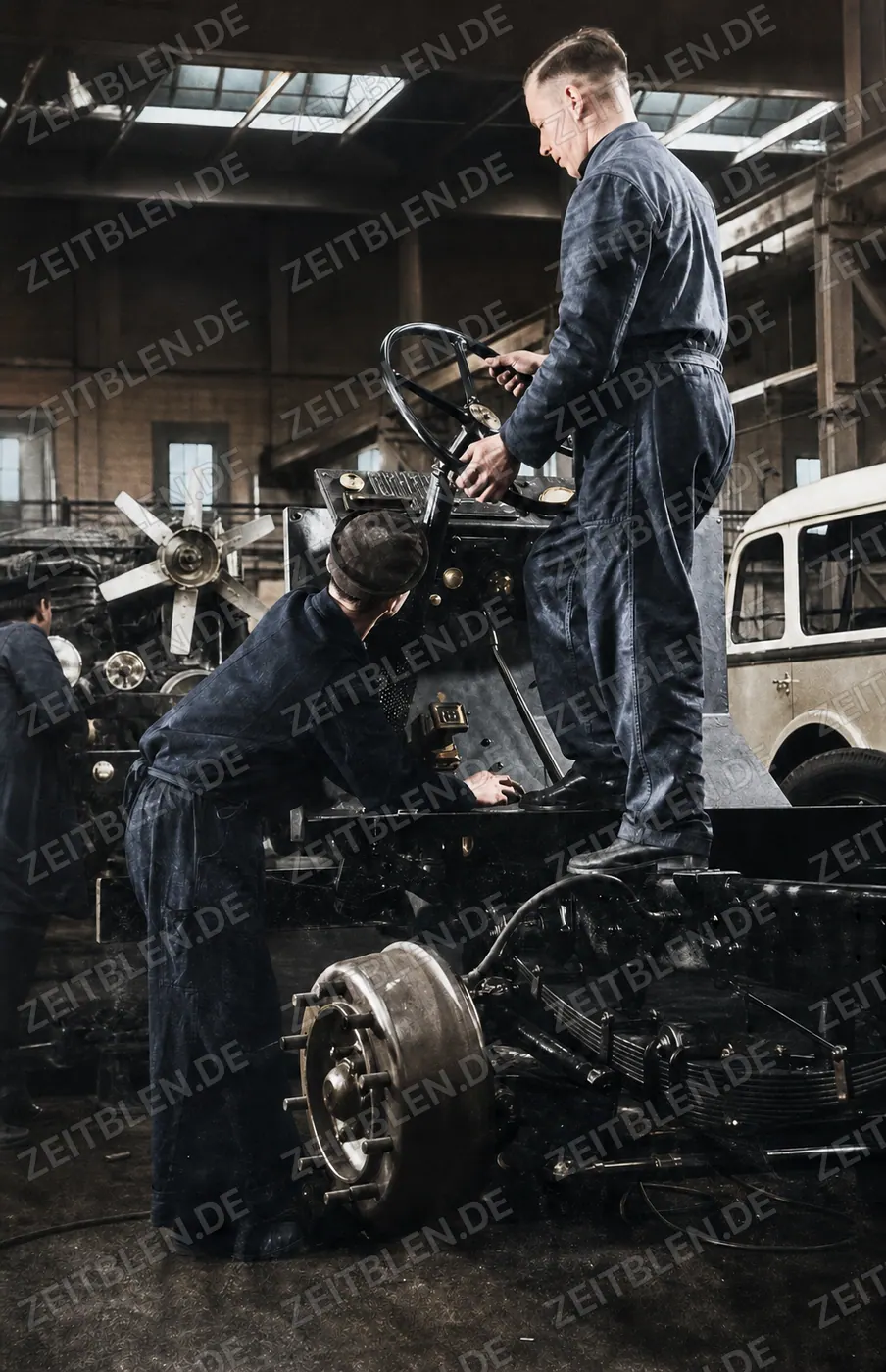 Arbeiten am Omnibus-Chassis bei Krauss-Maffei