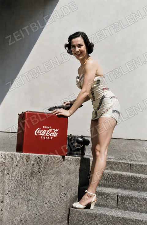 Coca-Cola-Werbemotiv mit Modell