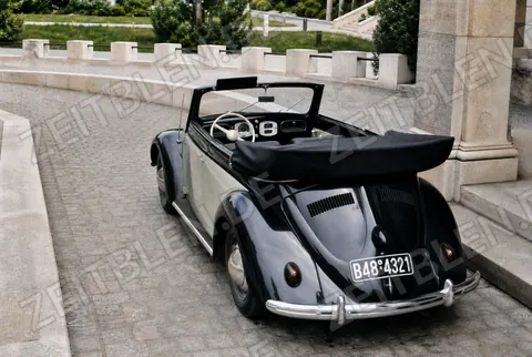 Rückansicht eines Volkswagen Käfer Cabriolets