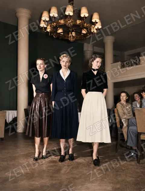 Gruppenpräsentation auf einer Münchner Modeschau