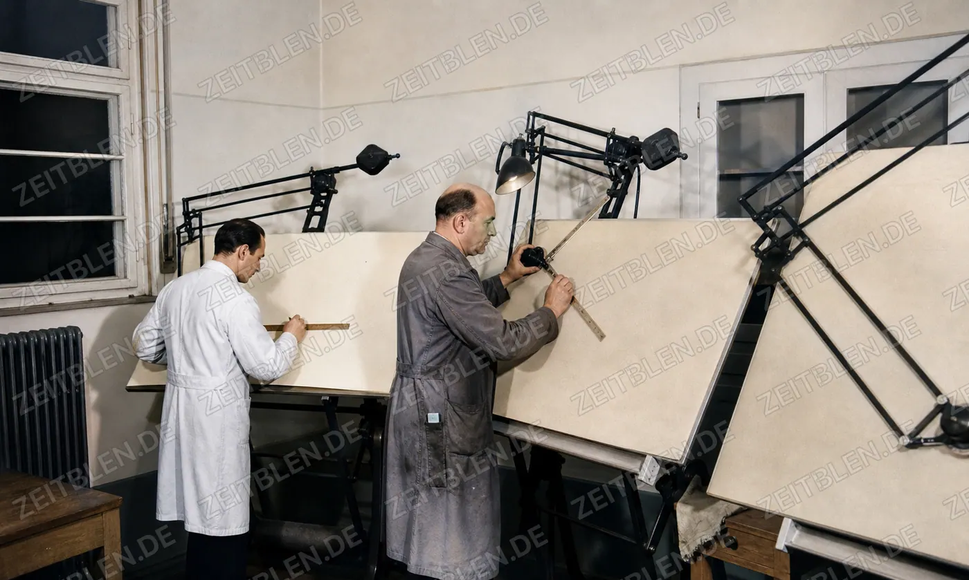 Technisches Zeichnen in einer Textilmaschinenfabrik