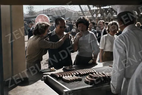 Würstchenstand auf dem Oktoberfest