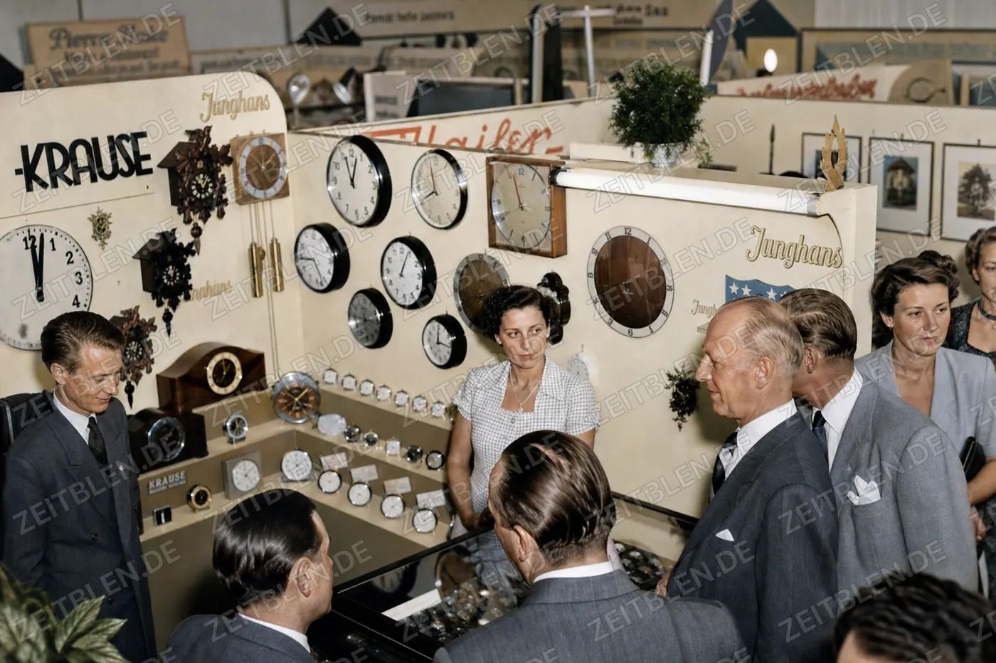 Uhrenstände auf der ERP-Ausstellung in Neumarkt