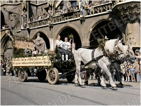 Schlesischer Rübezahl-Wagen im Oktoberfestzug
