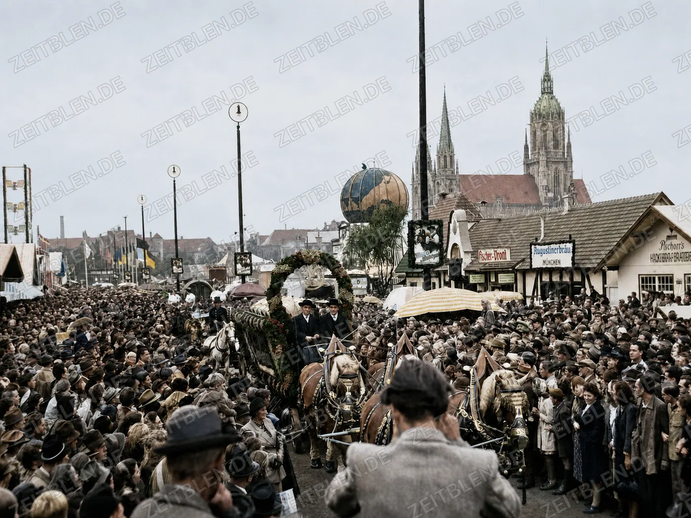 Oktoberfestzug auf der Theresienwiese vor St. Paul