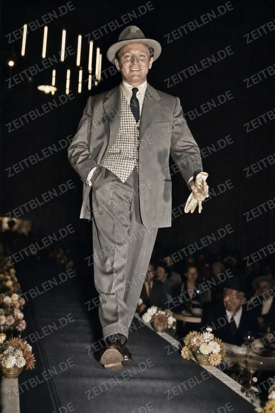 Männliches Modell beim Münchner Modedienst Ingeborg Walter