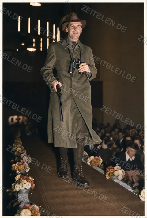 Herren-Jagdmode auf dem Laufsteg des Münchner Modedienstes