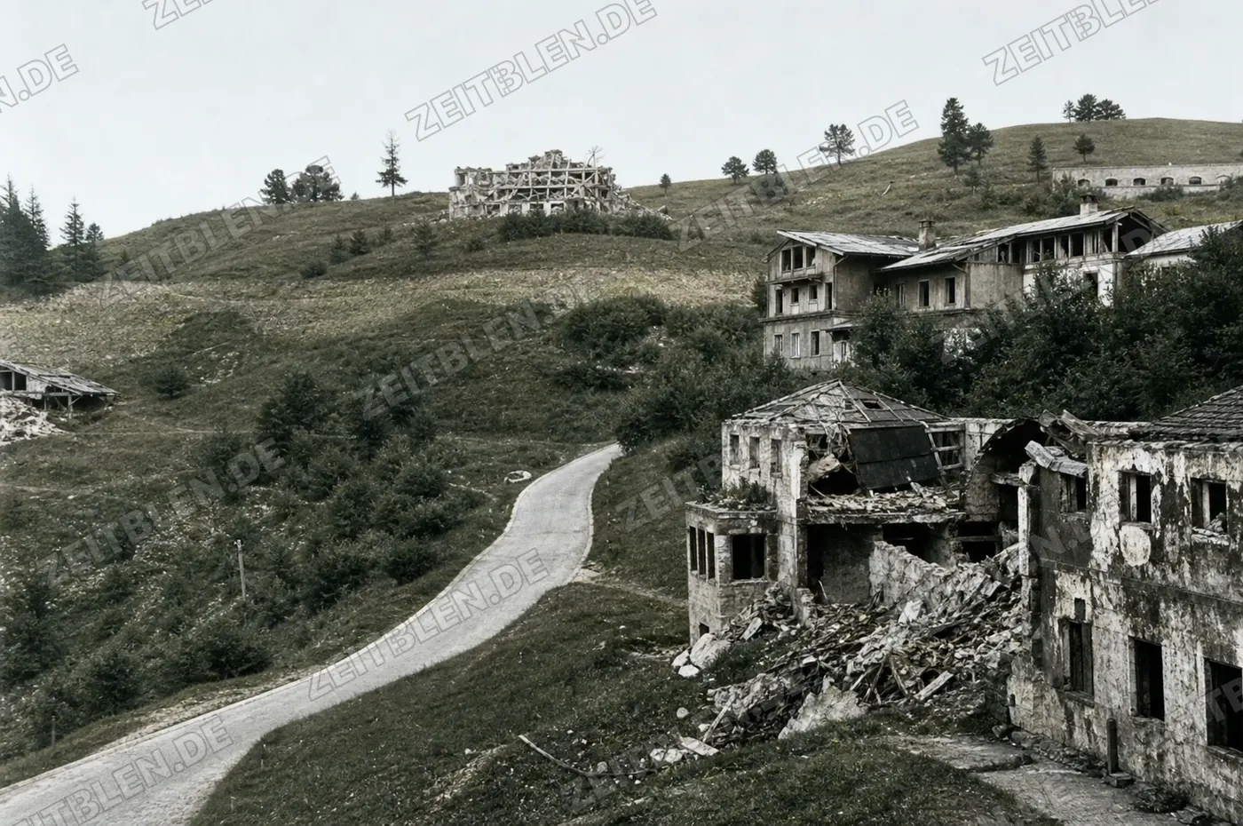 Berghof-Ruinen am Hang des Obersalzbergs