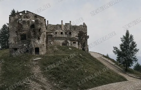 Berghof-Ruinen mit Hangweg am Obersalzberg