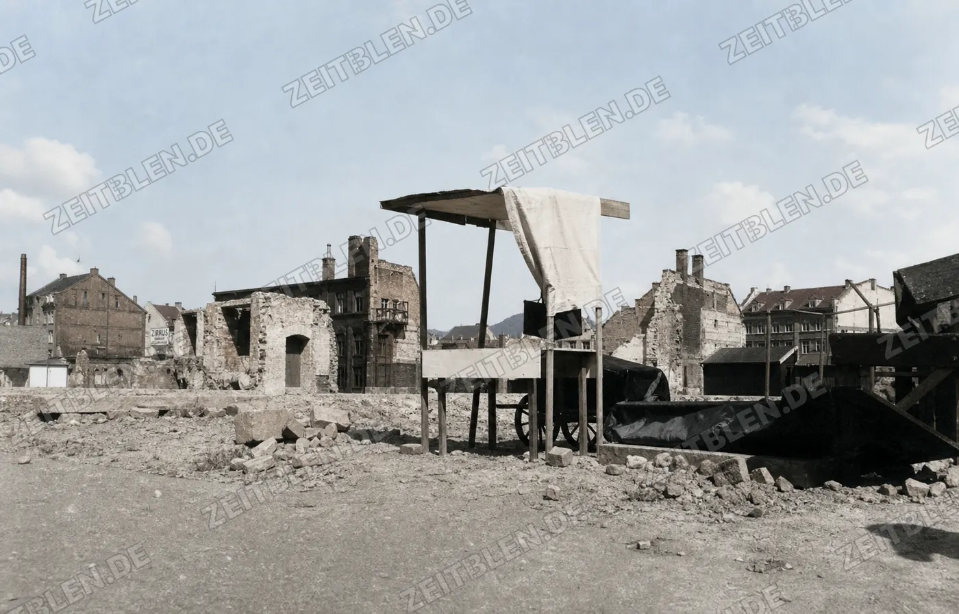 Freigeräumtes Trümmergrundstück in München, 1949