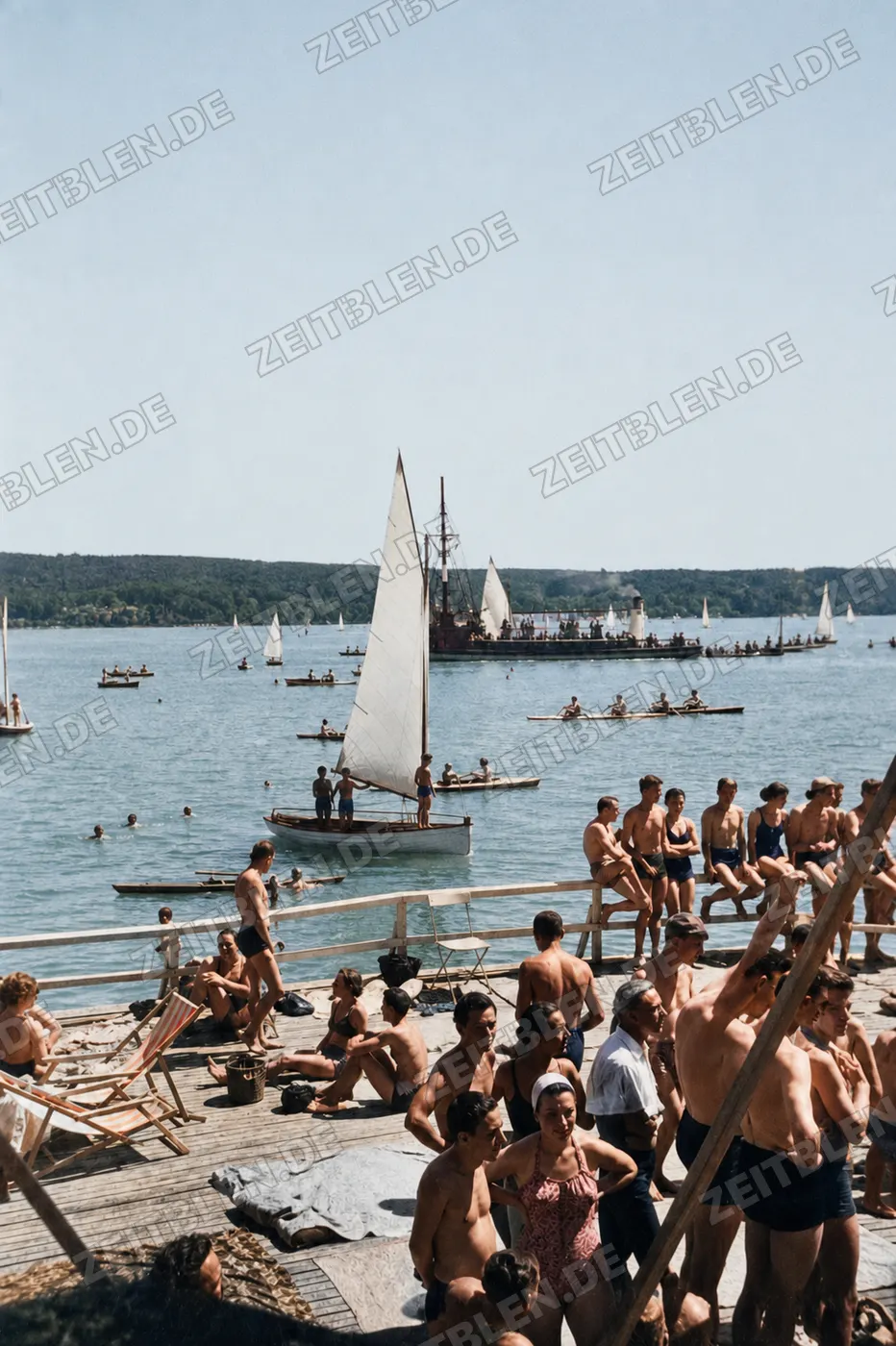 Volle Badeplattform am Starnberger See, 1949