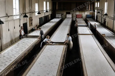 Drucktische in der Münchener Textildruckerei Großhadern, 1949