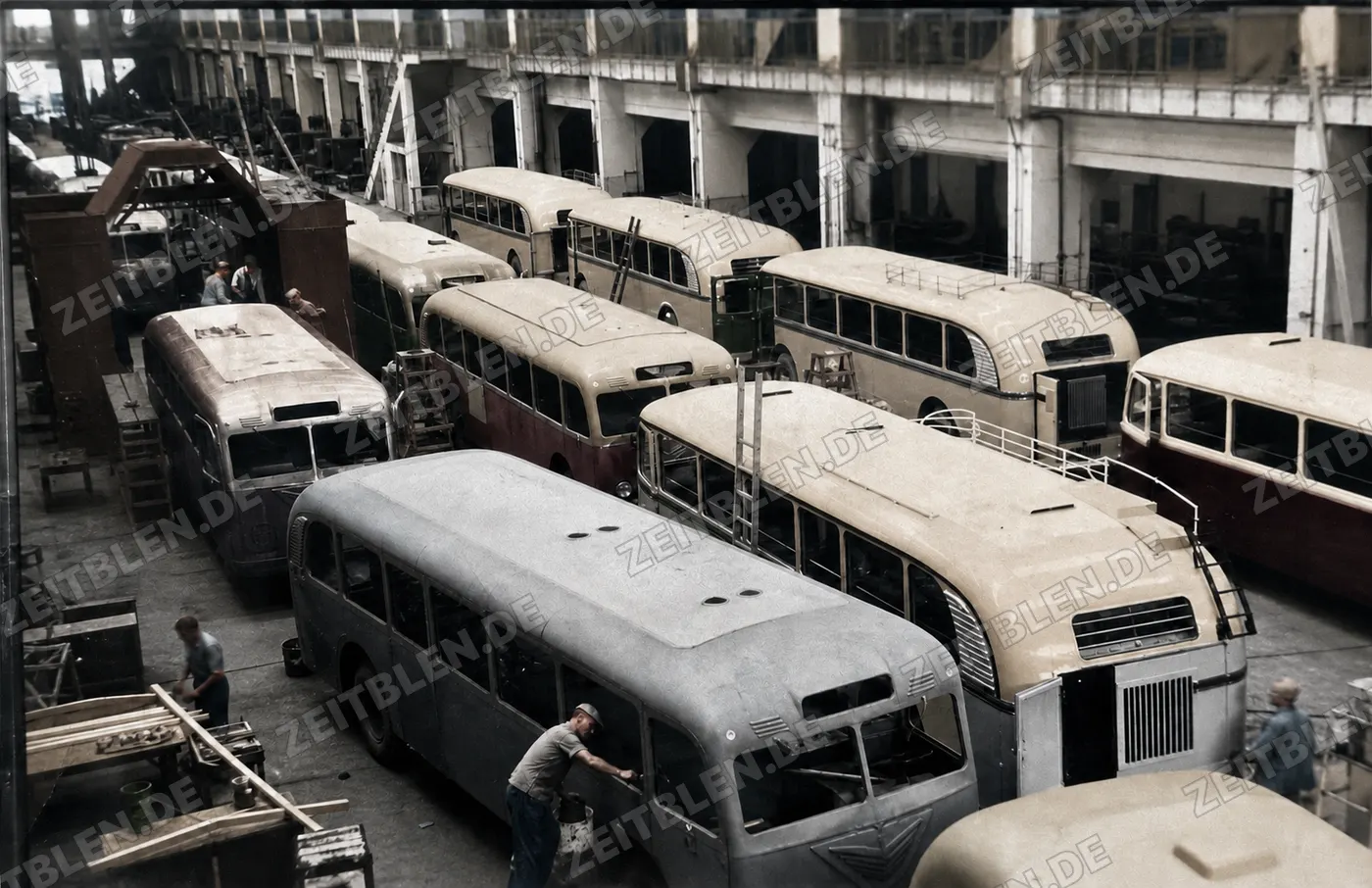 Busfertigung in der Waggonfabrik Rathgeber